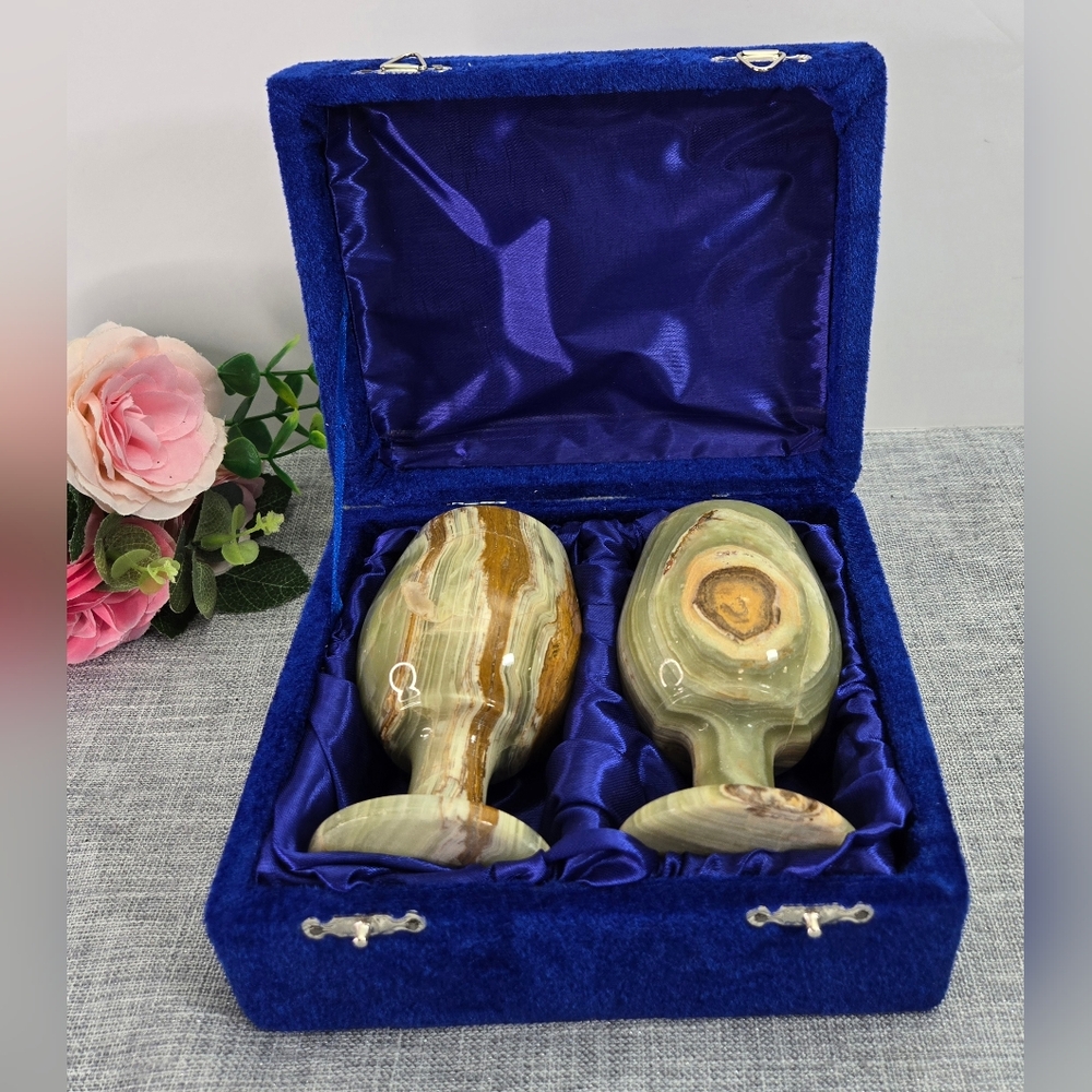 Vintage Set Of 2 Of Onyx Wine Goblets‎ With Blue Velvet Case